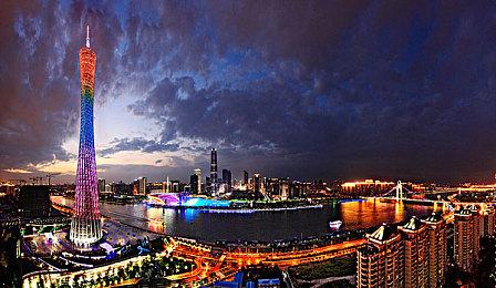 SEGA 公布炫目的多人射击游戏《HYENAS》